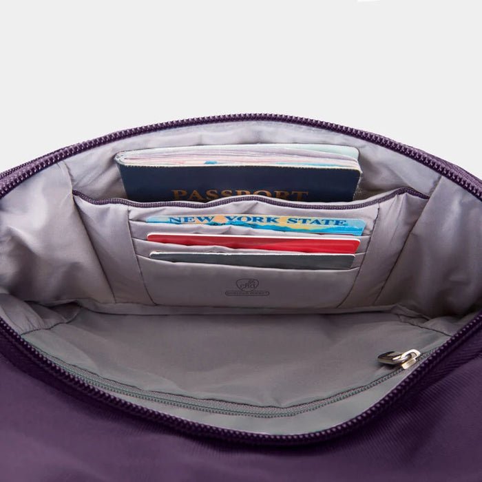 Travelon Anti-Theft Classic Essential Messenger