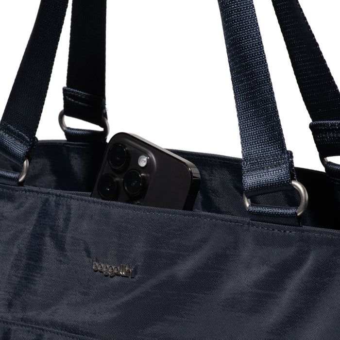 Baggallini Modern Avenue Tote