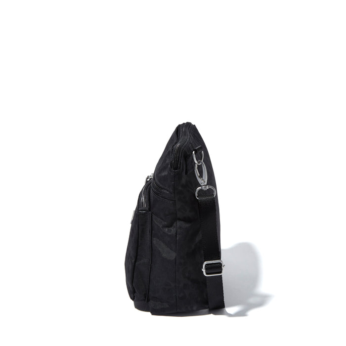 Baggallini Modern Pocket Crossbody