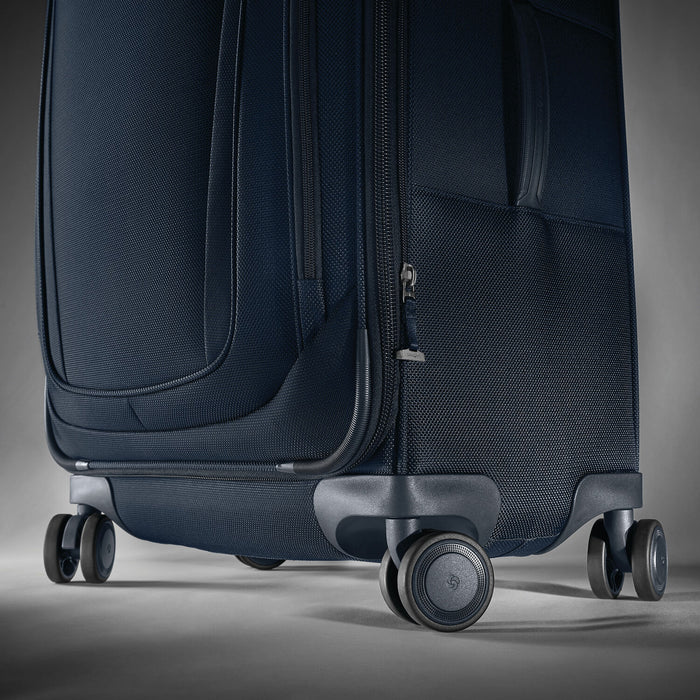 Samsonite Silhouette 16 Softside Large Expandable Spinner